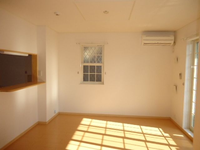 居室・リビング　★広々としたお部屋★