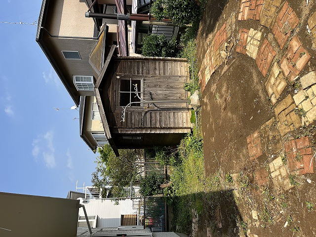 庭　物置小屋あり