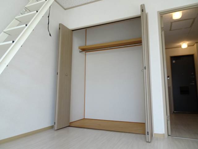 収納　クローゼット