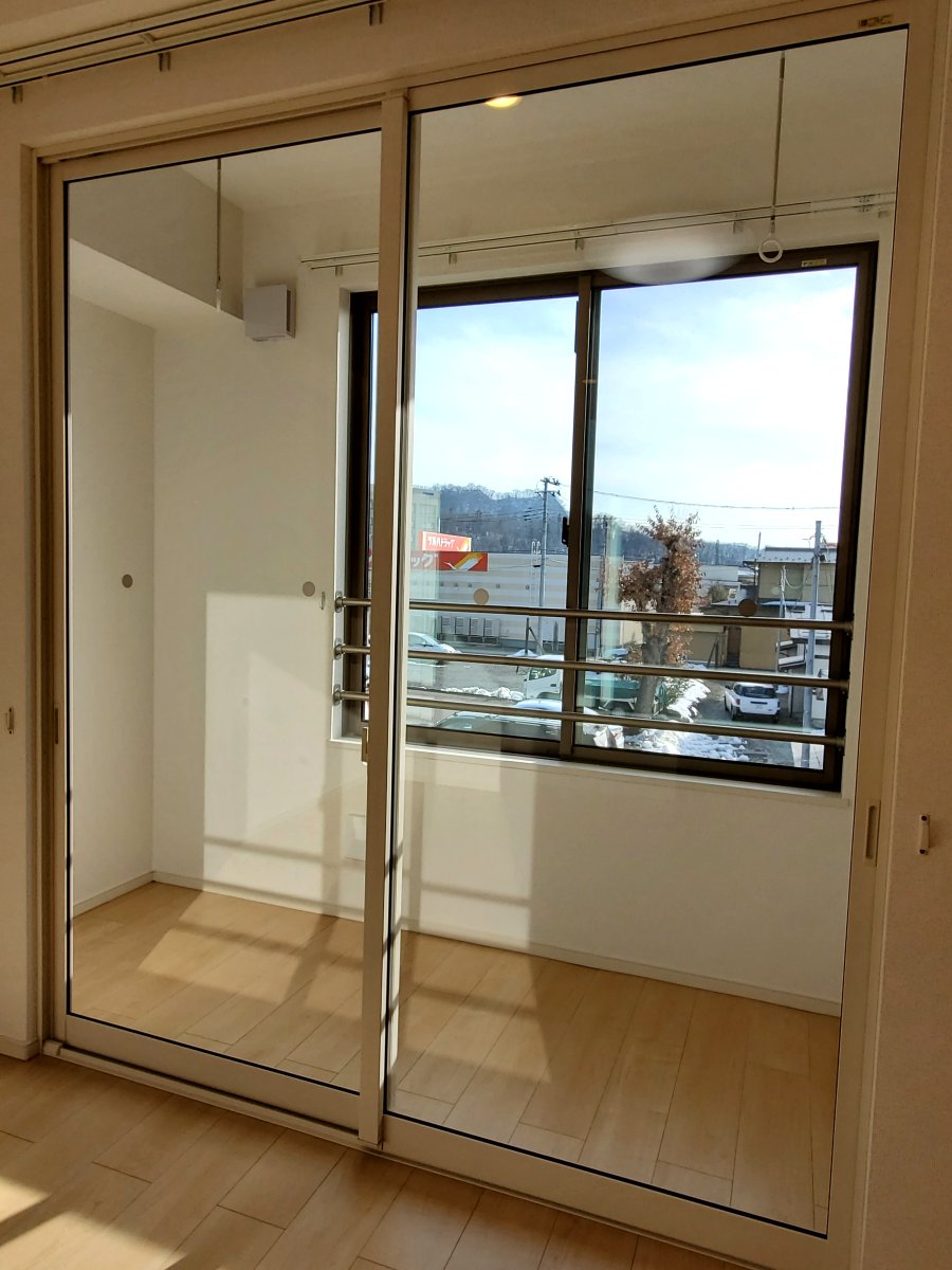 ドラックストア　ツルハドラッグ山形松山店（ドラッグストア）まで150m