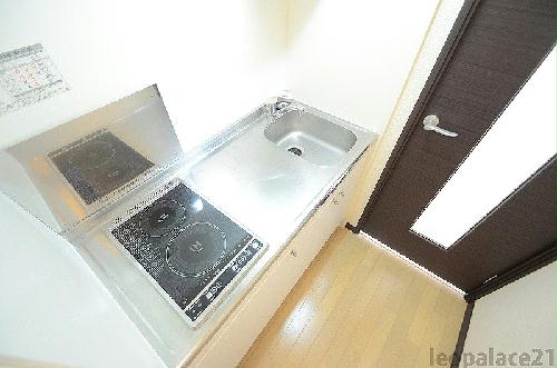 キッチン　設備・仕様は号室により異なる為、現状を優先致します。