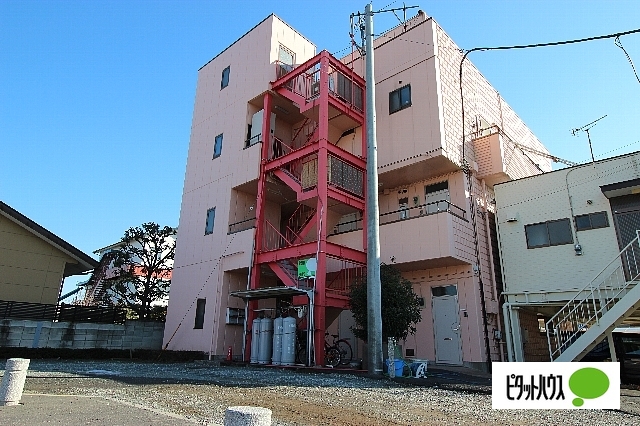 さくらハイツの建物外観