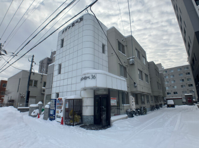 札幌市東区北三十六条東のマンションの建物外観