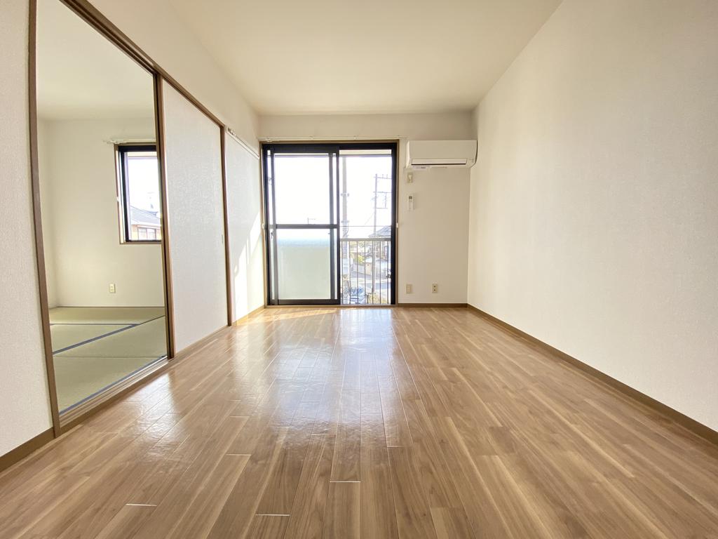 居室・リビング　洋室　他部屋の参考写真です