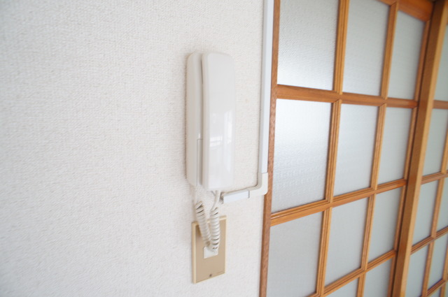 セキュリティ　快適な暮らしを守るインターホン完備で安心ですね☆