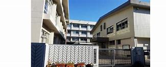 【姫路市坂田町のマンションの中学校】