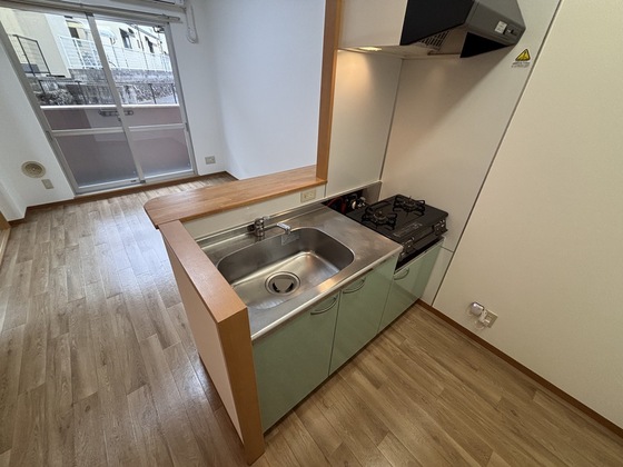 キッチン　※別部屋の写真です