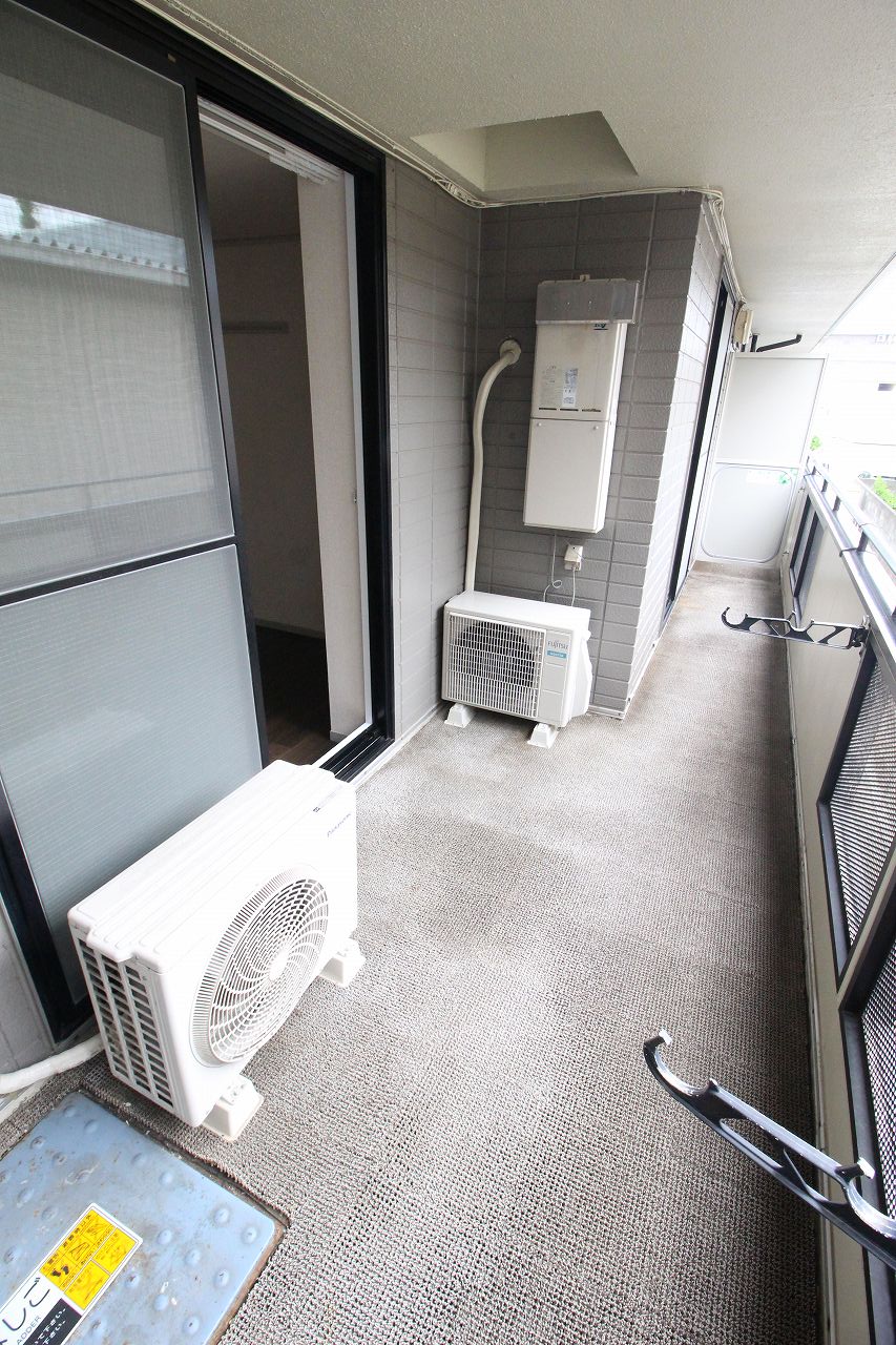 バルコニー　別の部屋の写真です