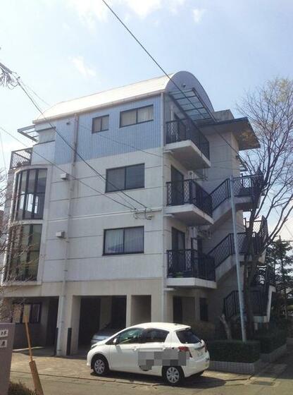 熊本市東区昭和町のマンションの建物外観