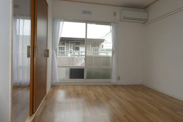 居室・リビング　洋室