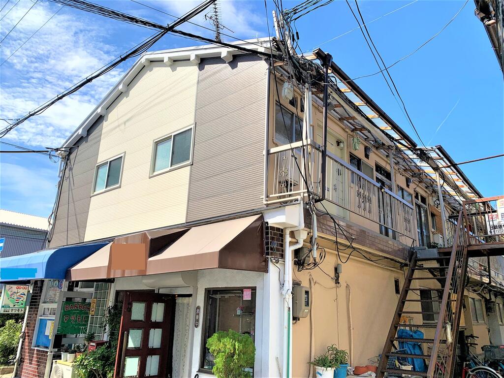 堺市堺区南島町のアパートの建物外観