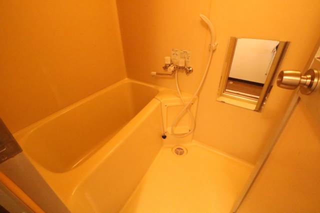 バス・シャワールーム　浴室！