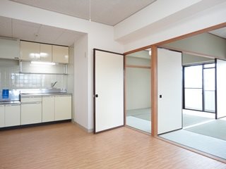 【仙台市青葉区堤通雨宮町のマンションの居室・リビング】