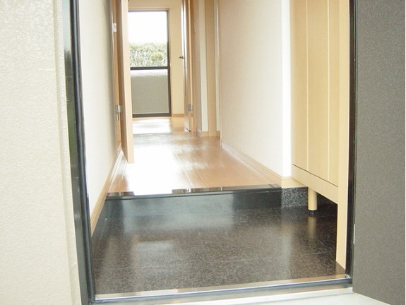 玄関　落ち着いた玄関です