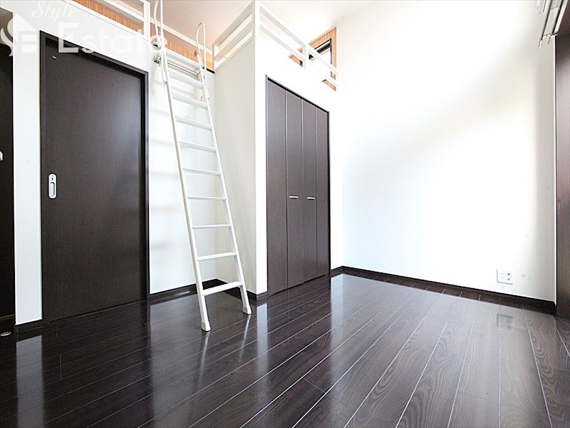 居室・リビング　内装