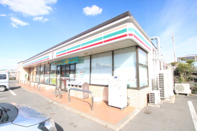 コンビニ　セブン－イレブン　船橋坪井東４丁目店（コンビニ）まで350m