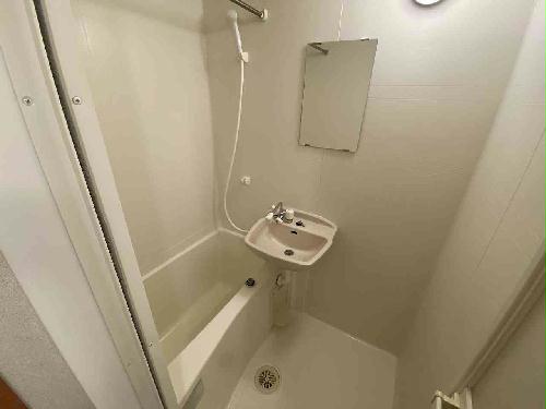 バス・シャワールーム　設備・仕様は号室により異なる為、現況を優先致します。