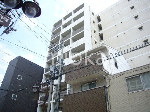 トラスト王子町の建物外観