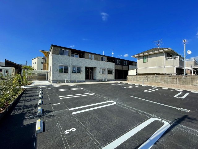 駐車場　駐車場完備です