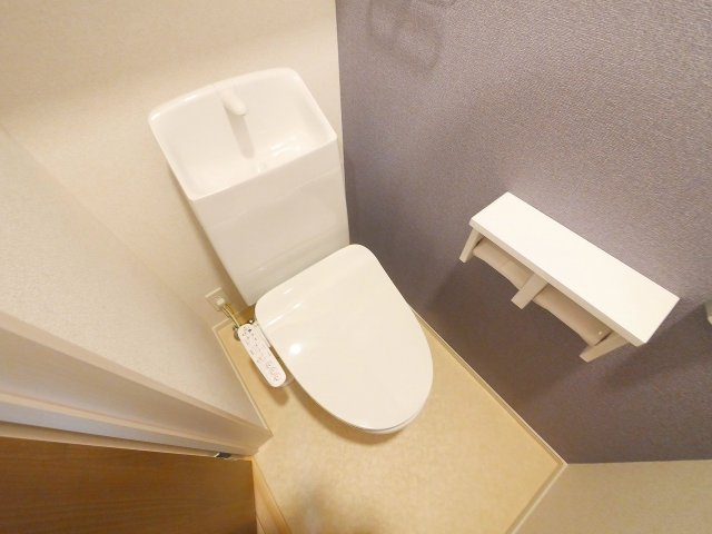 トイレ　落ち着いたトイレです