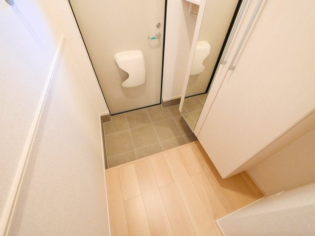 玄関　明るい玄関です