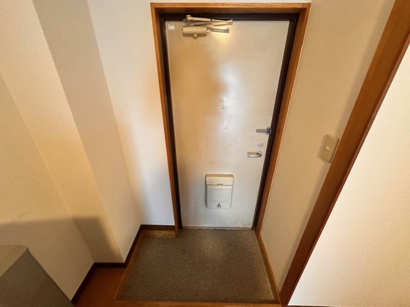 玄関　同物件別部屋イメージ