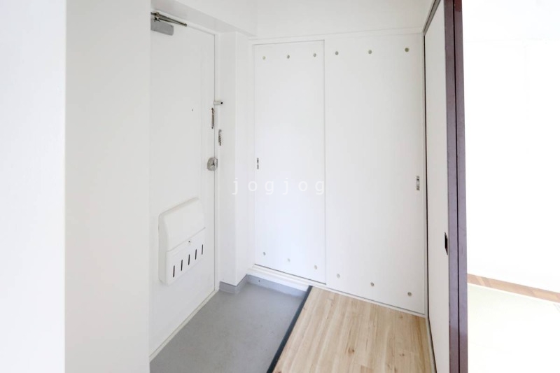 玄関　モデルルームの写真です