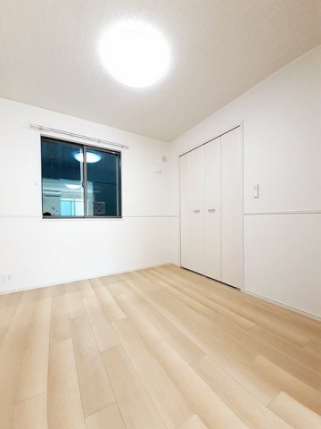 その他部屋・スペース　落ち着いた色調の洋室です