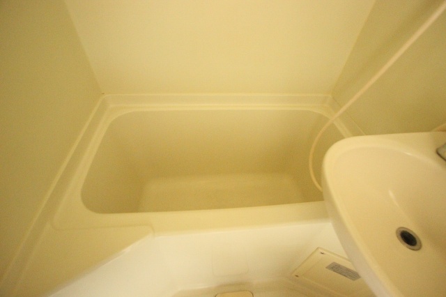 バス・シャワールーム　同物件別部屋