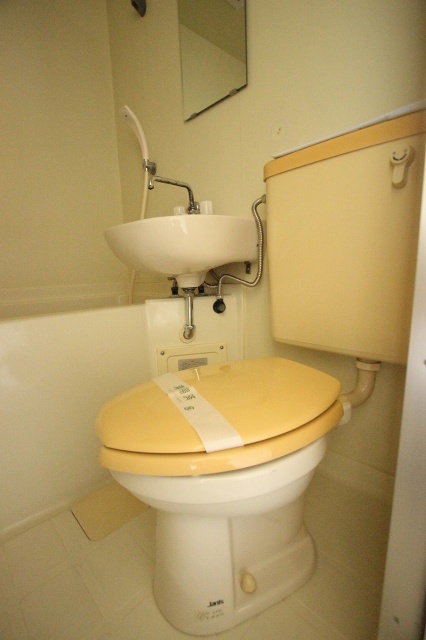 トイレ　同物件別部屋