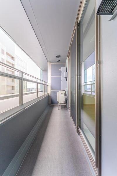 バルコニー　※別部屋の参考写真です。