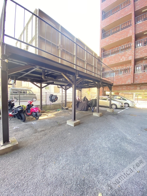 その他共有部分　バイク置場も完備