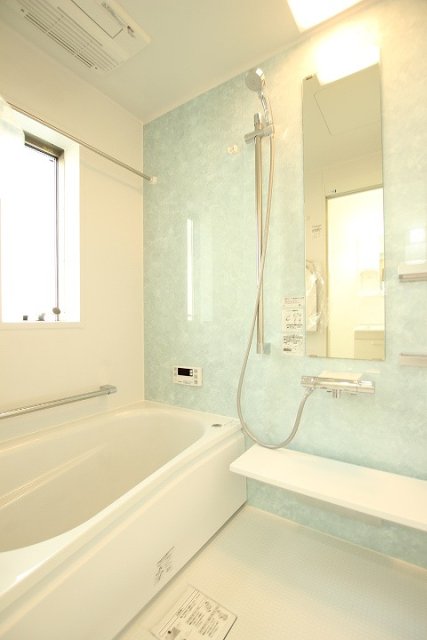 バス・シャワールーム　同物件別号室