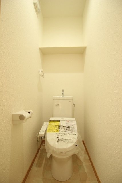 トイレ　同物件別号室