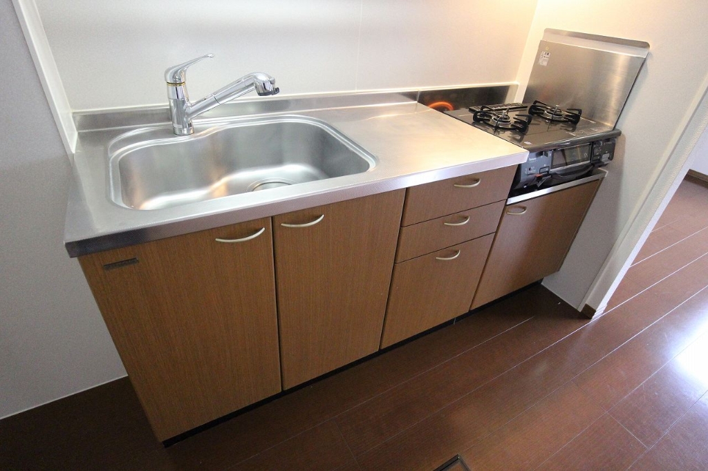 その他　キッチンは蛇口一体型の浄水器が別途契約で使用可能です。