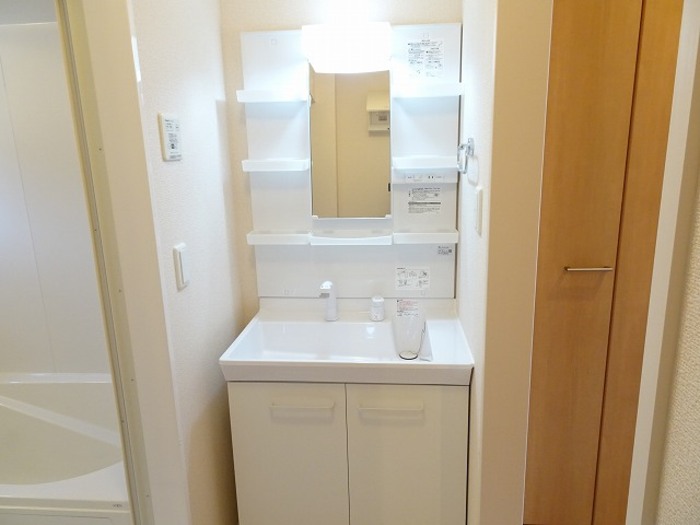 洗面設備　洗髪洗面化粧台