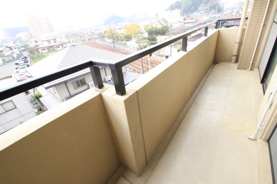 バルコニー　写真は別号室のものです。