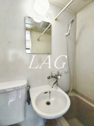 洗面設備　洗面台です。