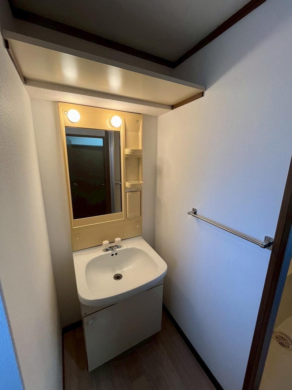 洗面設備　独立洗面台