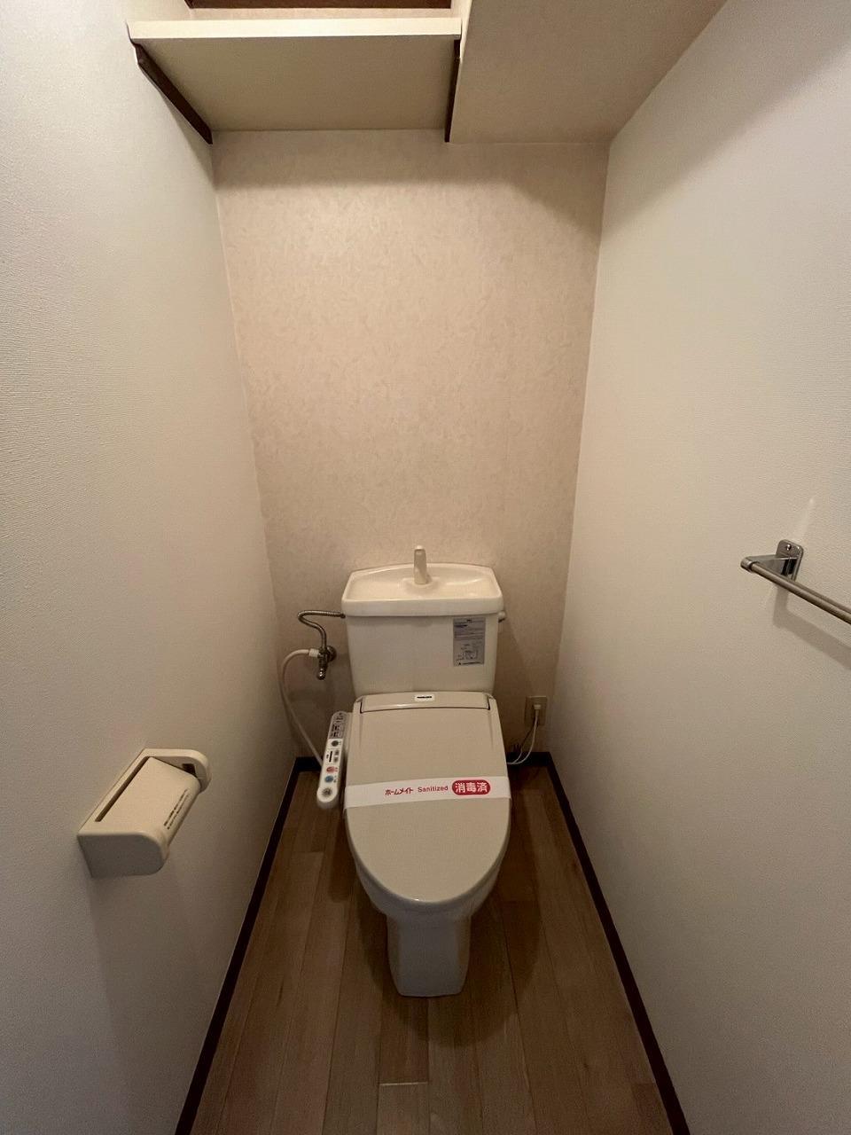 トイレ　ウォシュレット付きトイレ