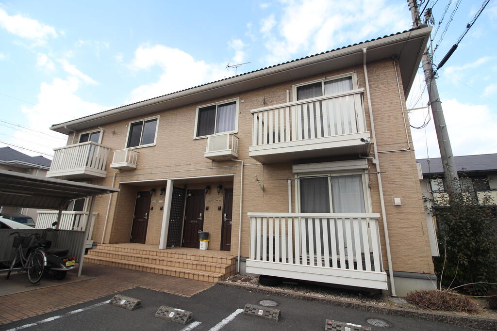 建物外観　東塚の2LDKアパート♪