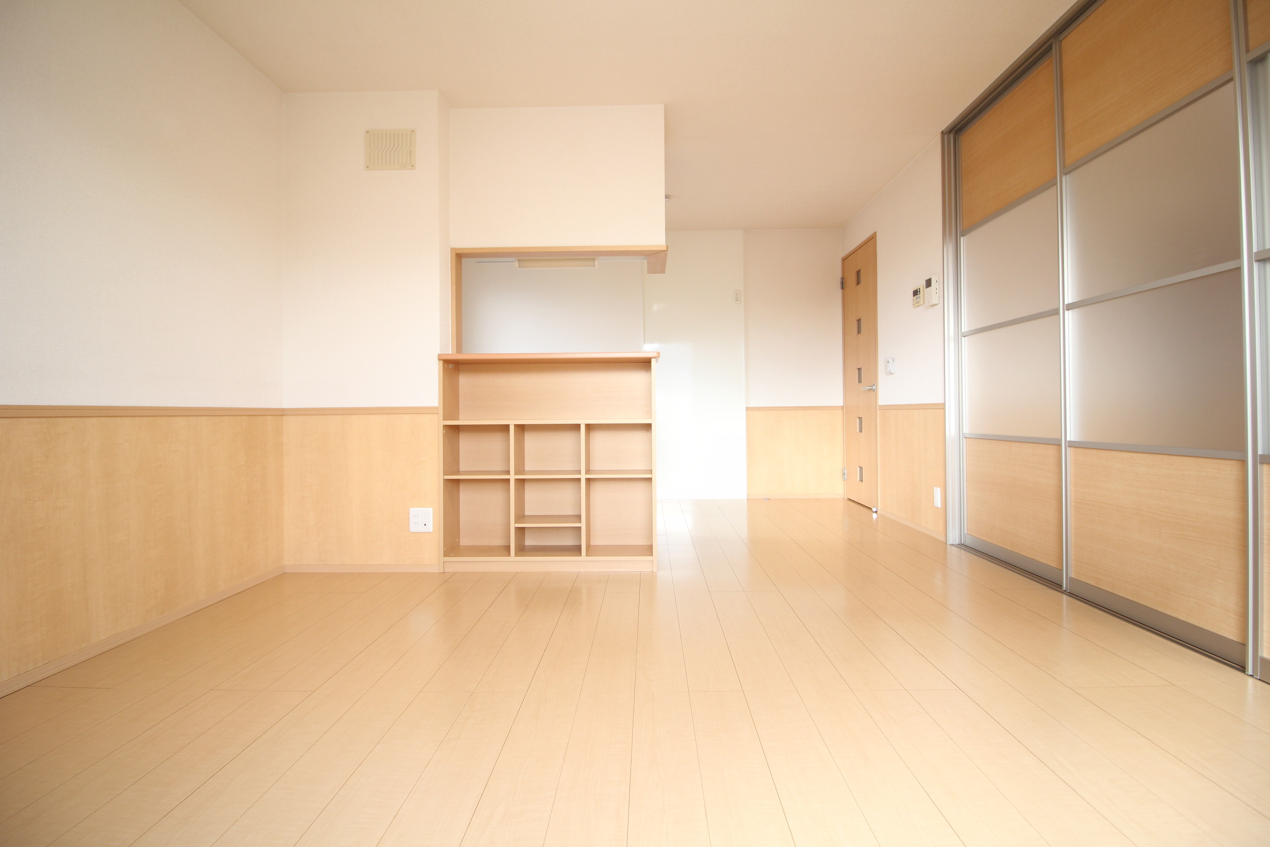 居室・リビング　12帖の広々LDK♪