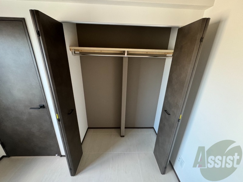 収納　寝室の収納になります。広々としてたくさん収納できます。