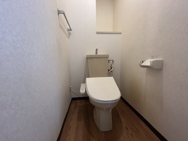 トイレ　シンプルで使いやすいトイレです