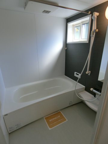 バス・シャワールーム　202号室の写真（イメージ反転タイプ）