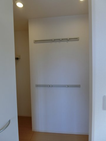 収納　202号室の写真（イメージ反転タイプ）