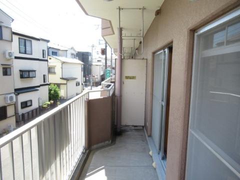 　バルコニー　ベランダ