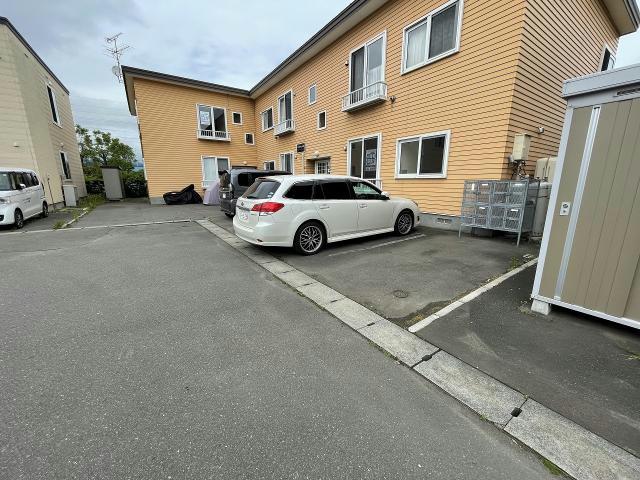 駐車場　駐車場