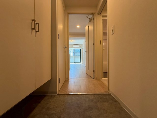 玄関　詳細は、RISUMO江坂本店までお問合せください♪