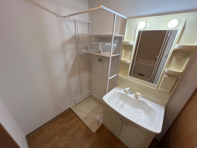 洗面設備　洗髪洗面化粧台